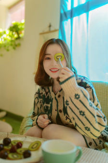 李彩宁
