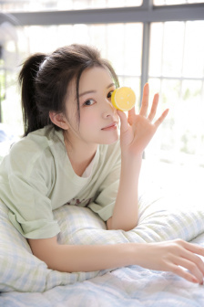 从后面抱着妈妈突然脸一红